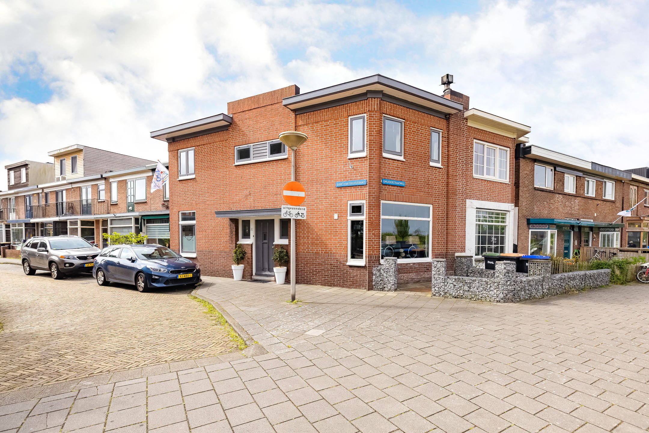 Foto van Dirk Hartoghstraat 2, IJmuiden