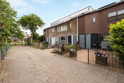 Foto van J. Paxtonstraat 41, Velserbroek