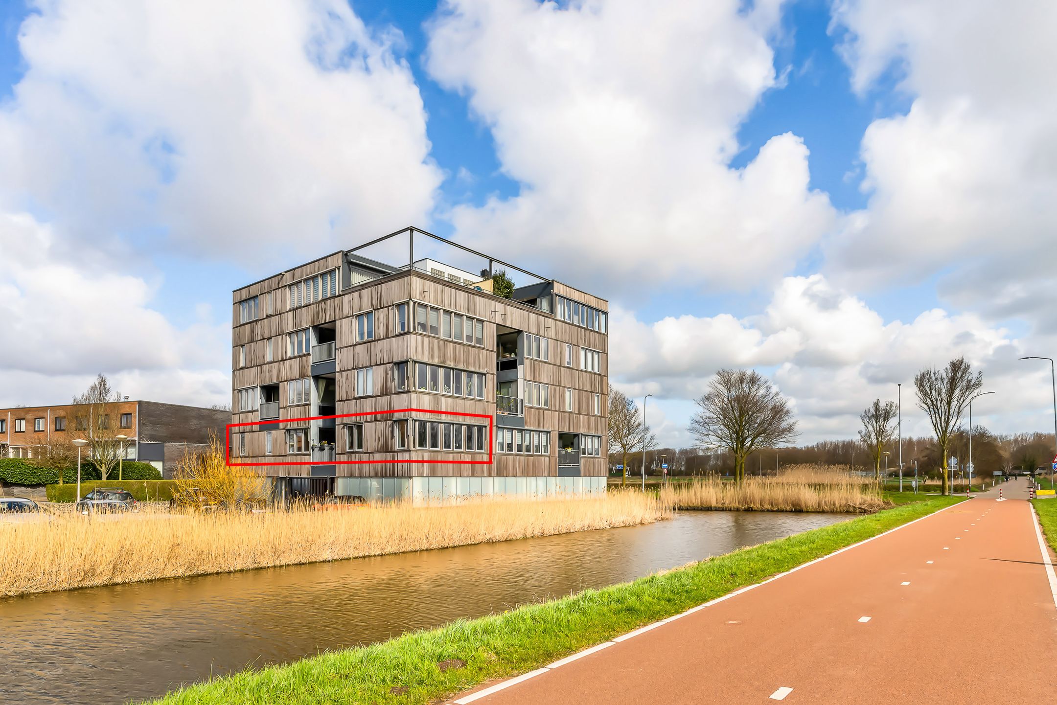Foto van L. Springerstraat 242, Velserbroek