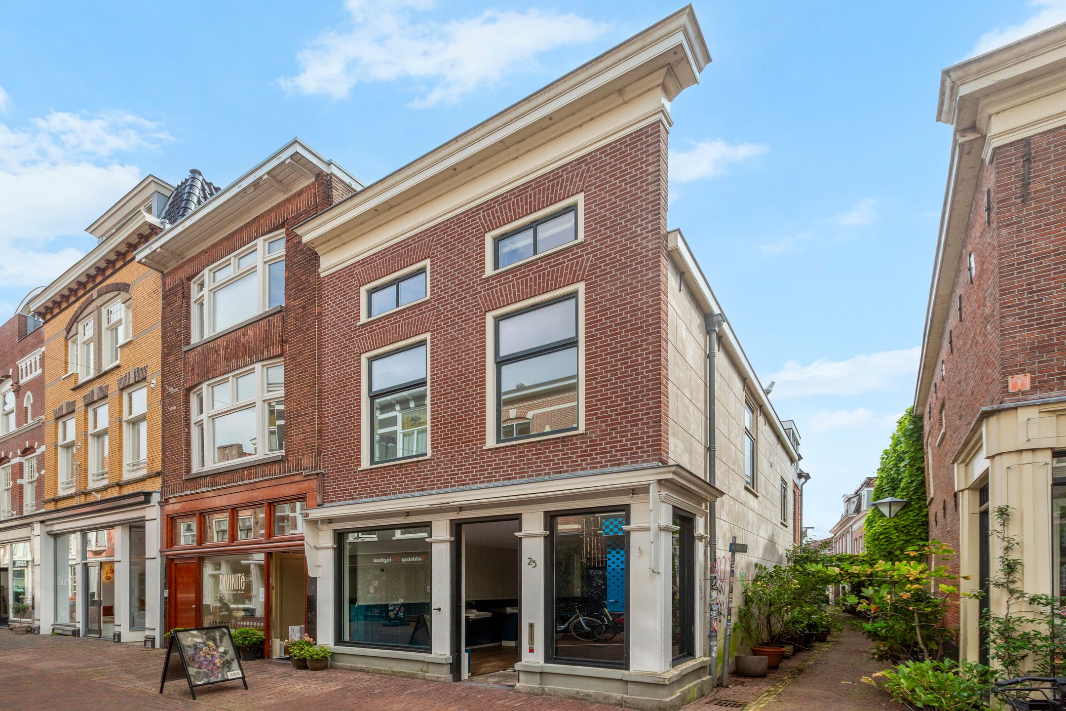 Foto van Helmbrekersteeg 1A, Haarlem