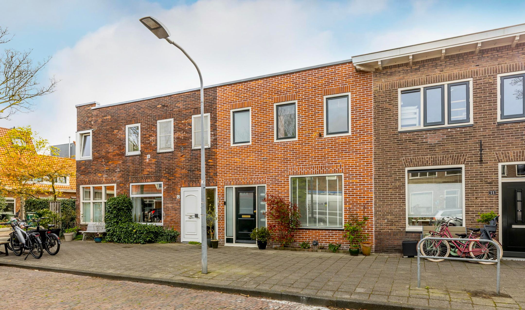 Foto van Elzenplein 60, Haarlem