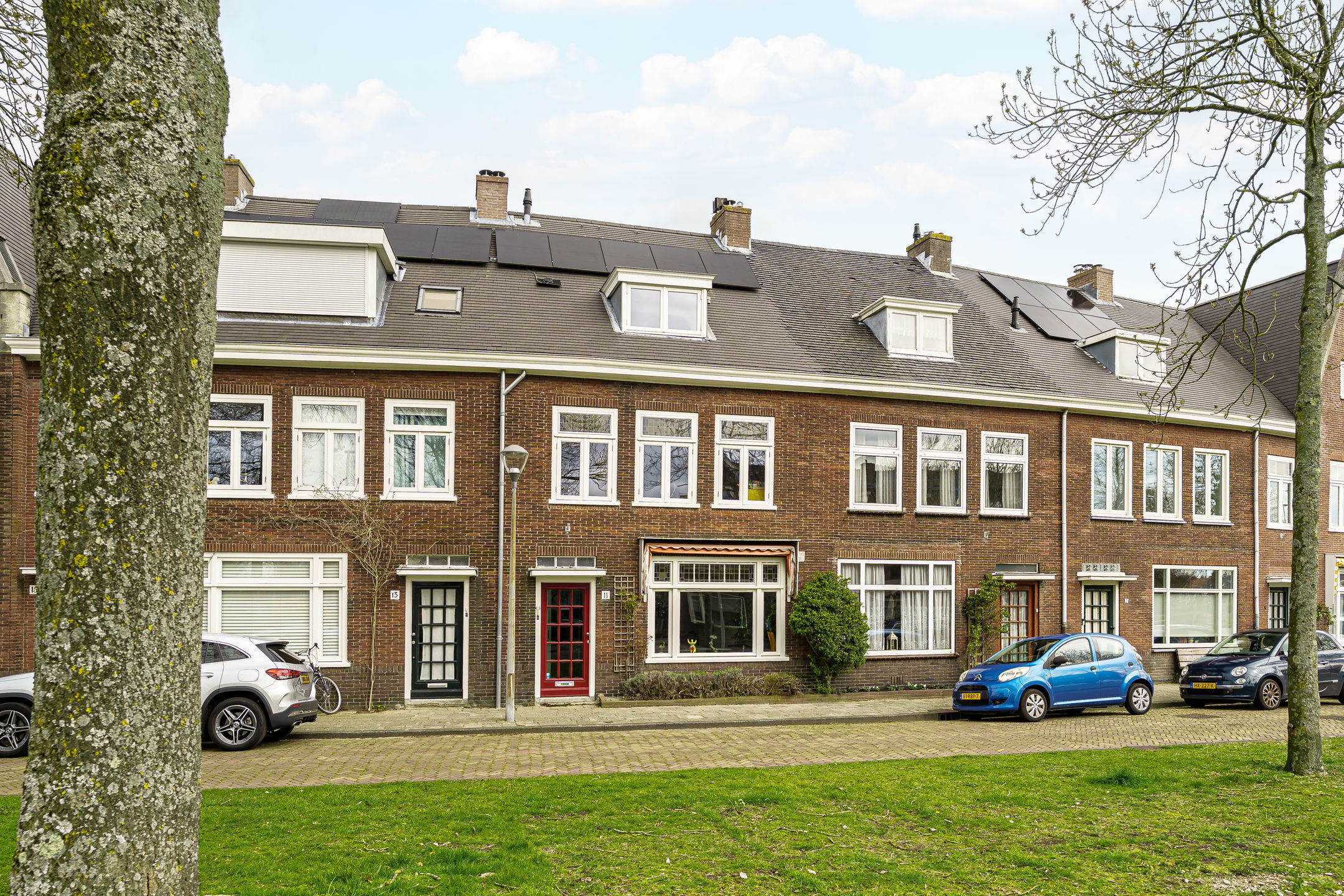Foto van Van Riebeecklaan 11, Haarlem