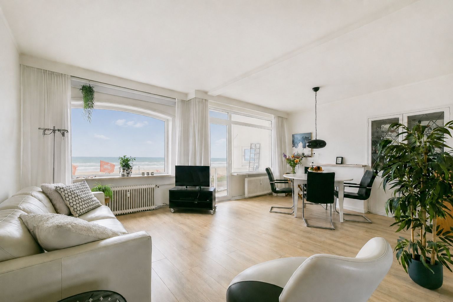 Foto van de Favaugeplein 45a, Zandvoort