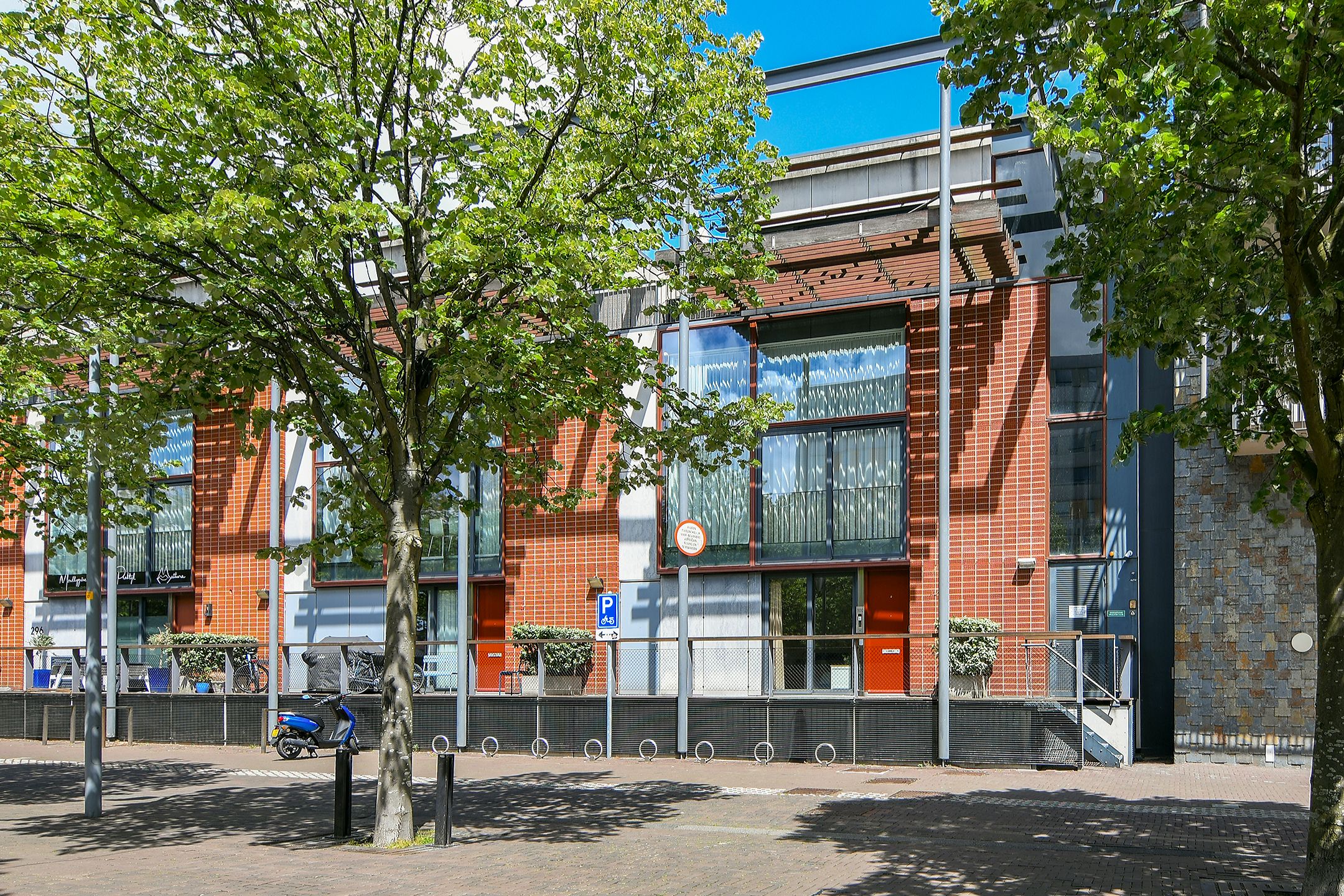 Foto van Burgemeester van Stamplein 300, Hoofddorp