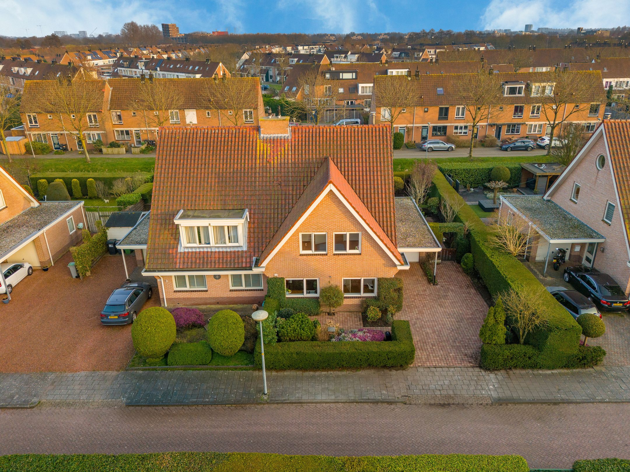 Foto van Duinenburg 12, Hoofddorp