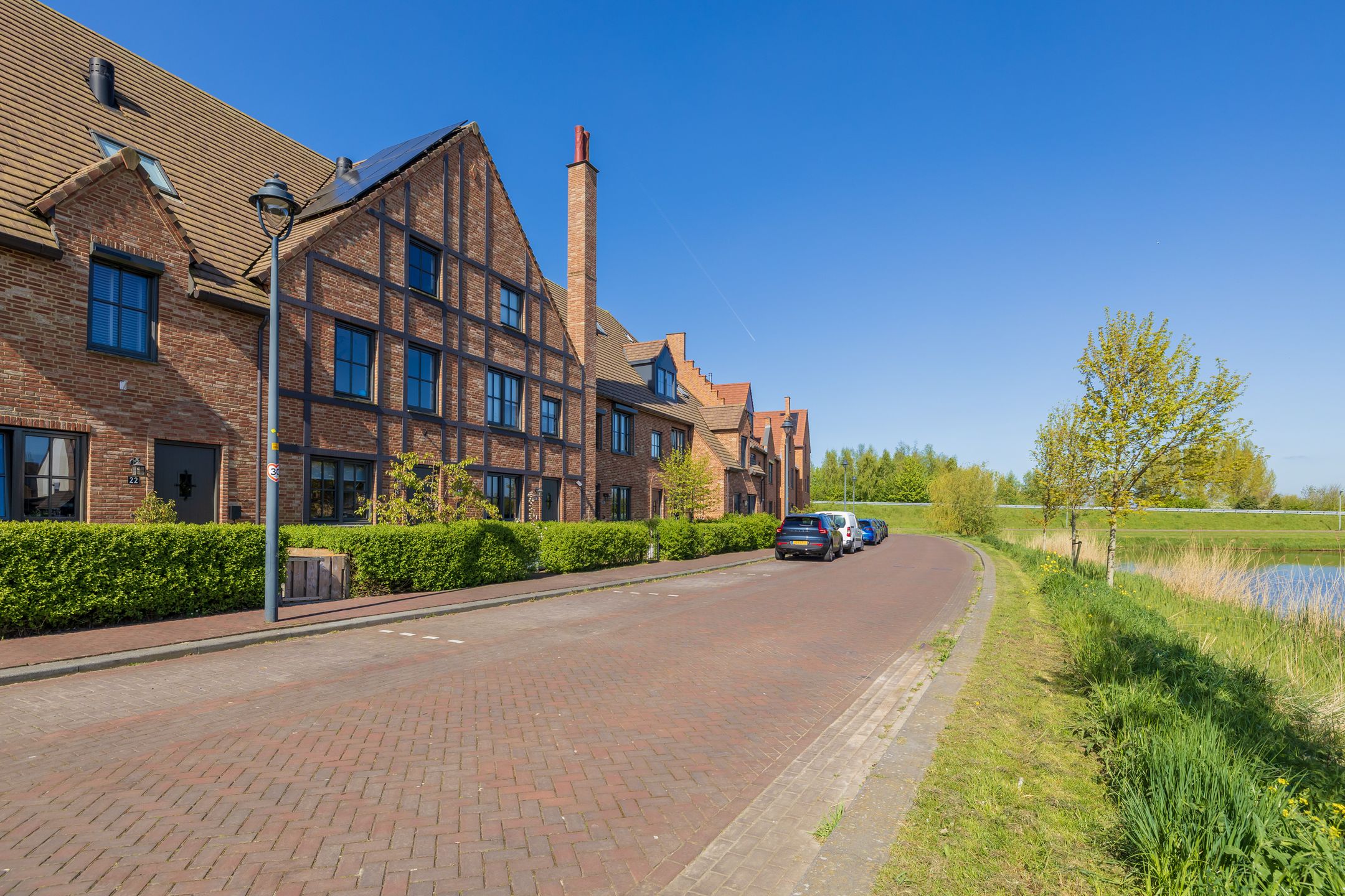 Foto van John Deelaan 24, Hoofddorp