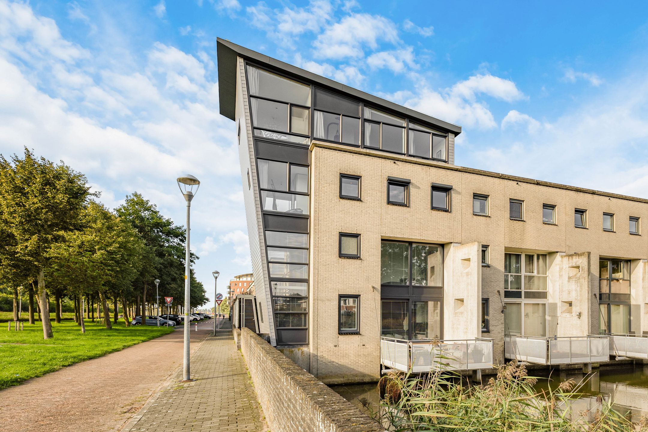 Foto van Flierveld 1, Nieuw-Vennep