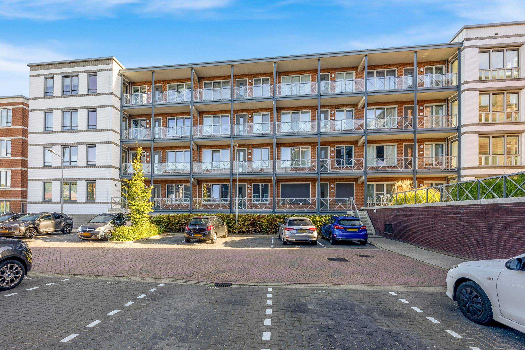 Foto van Westerkwartier 77, Nieuw-Vennep