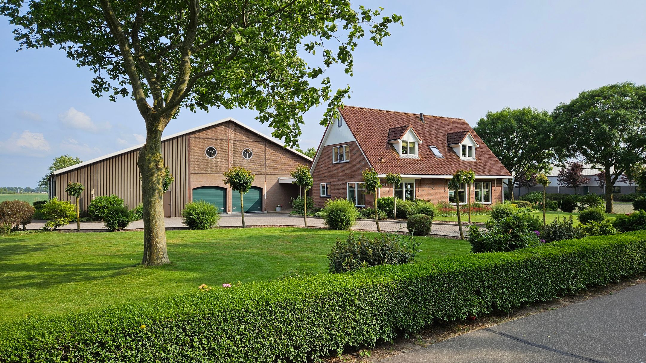 Foto van Hoofdweg 1052, Nieuw-Vennep