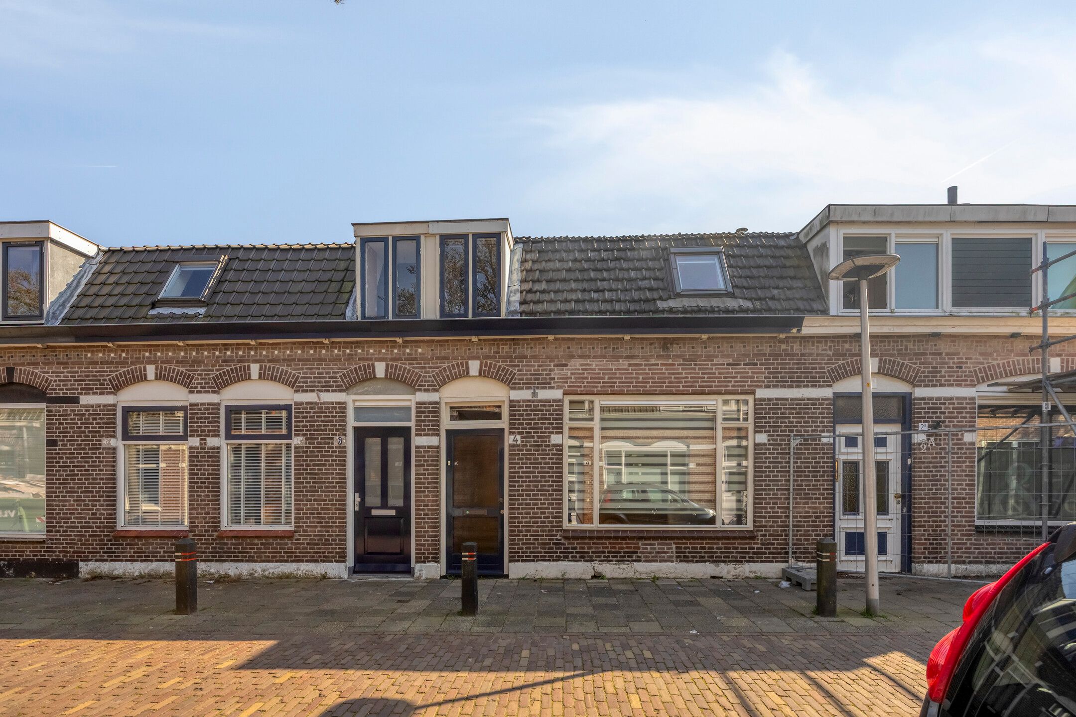 Foto van van der Veldstraat 4, Lisse