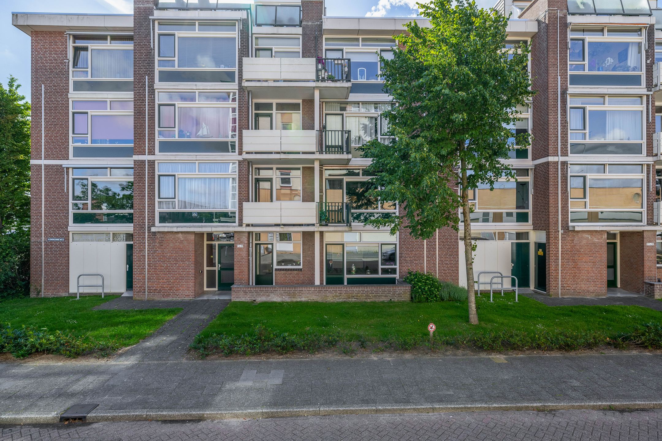 Foto van Koninginneweg 1, Lisse
