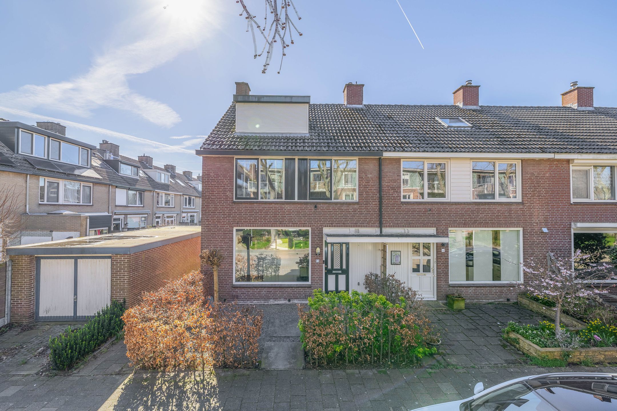 Foto van van Ostadestraat 8, Lisse