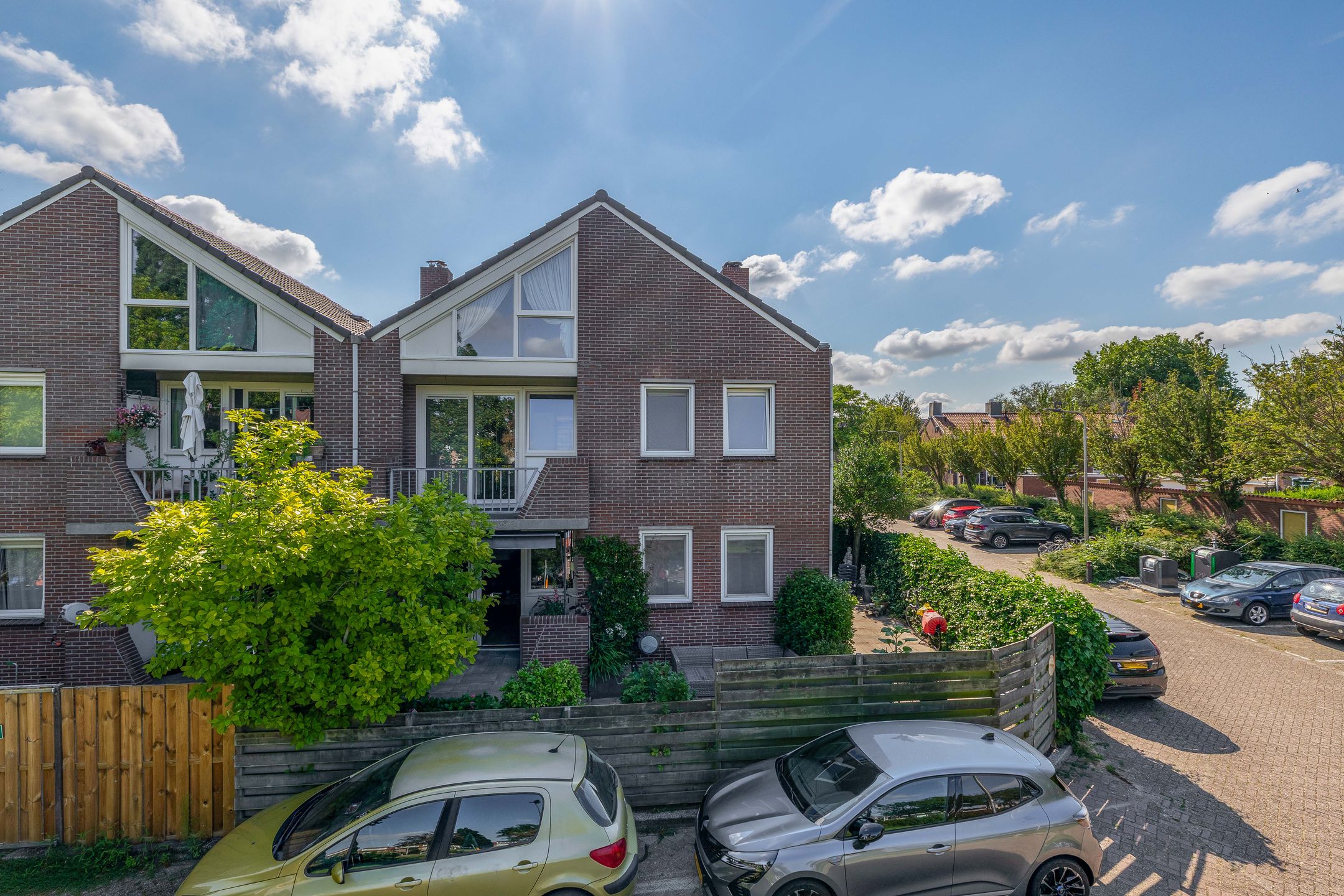 Foto van Van Limburg Stirumlaan 18, Hillegom