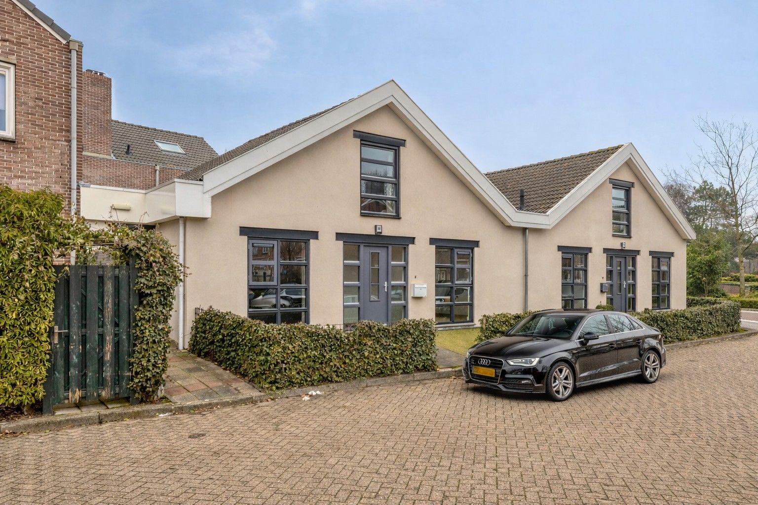 Foto van Van Limburg Stirumlaan 36, Hillegom