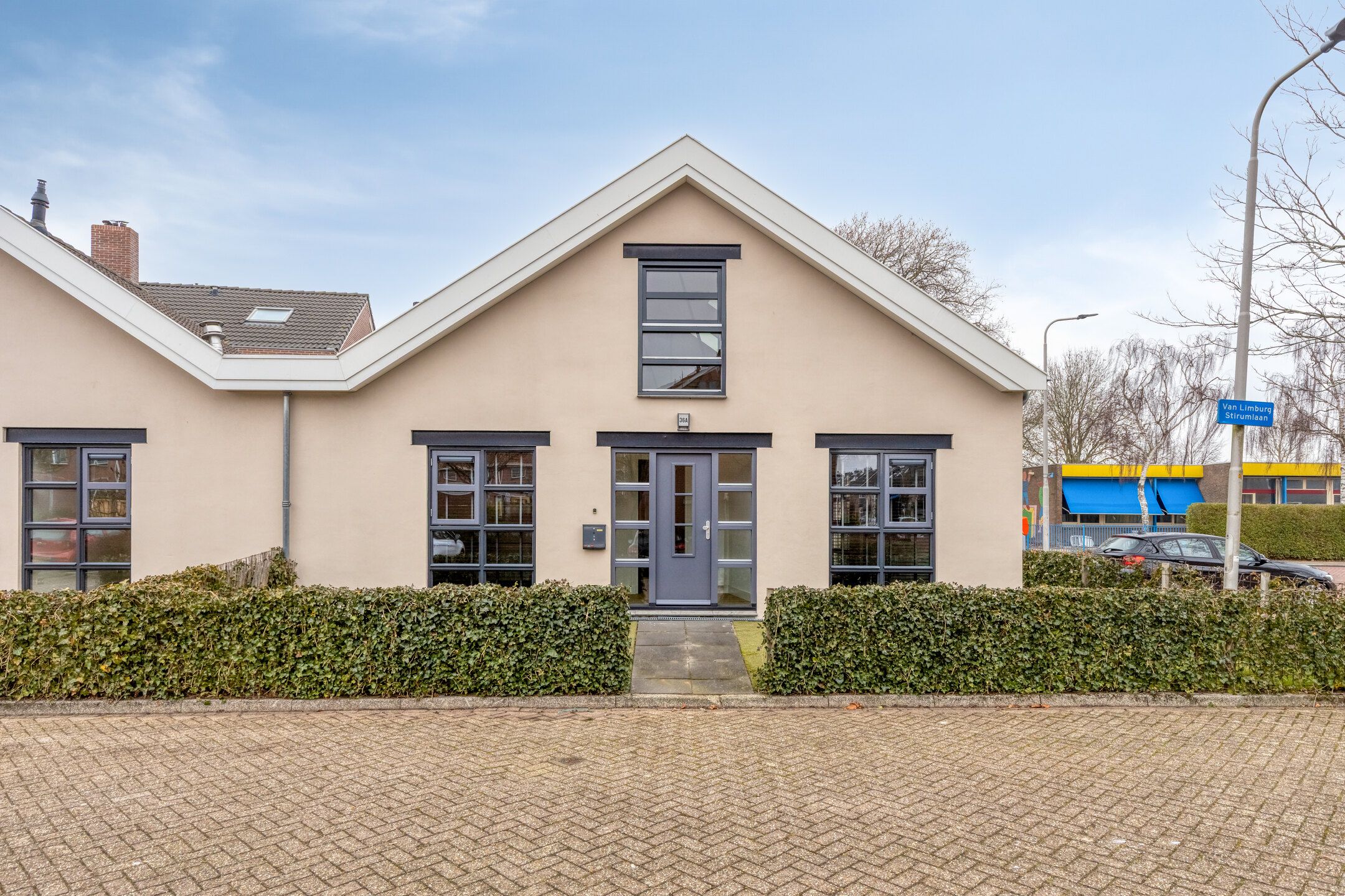 Foto van Van Limburg Stirumlaan 36A, Hillegom