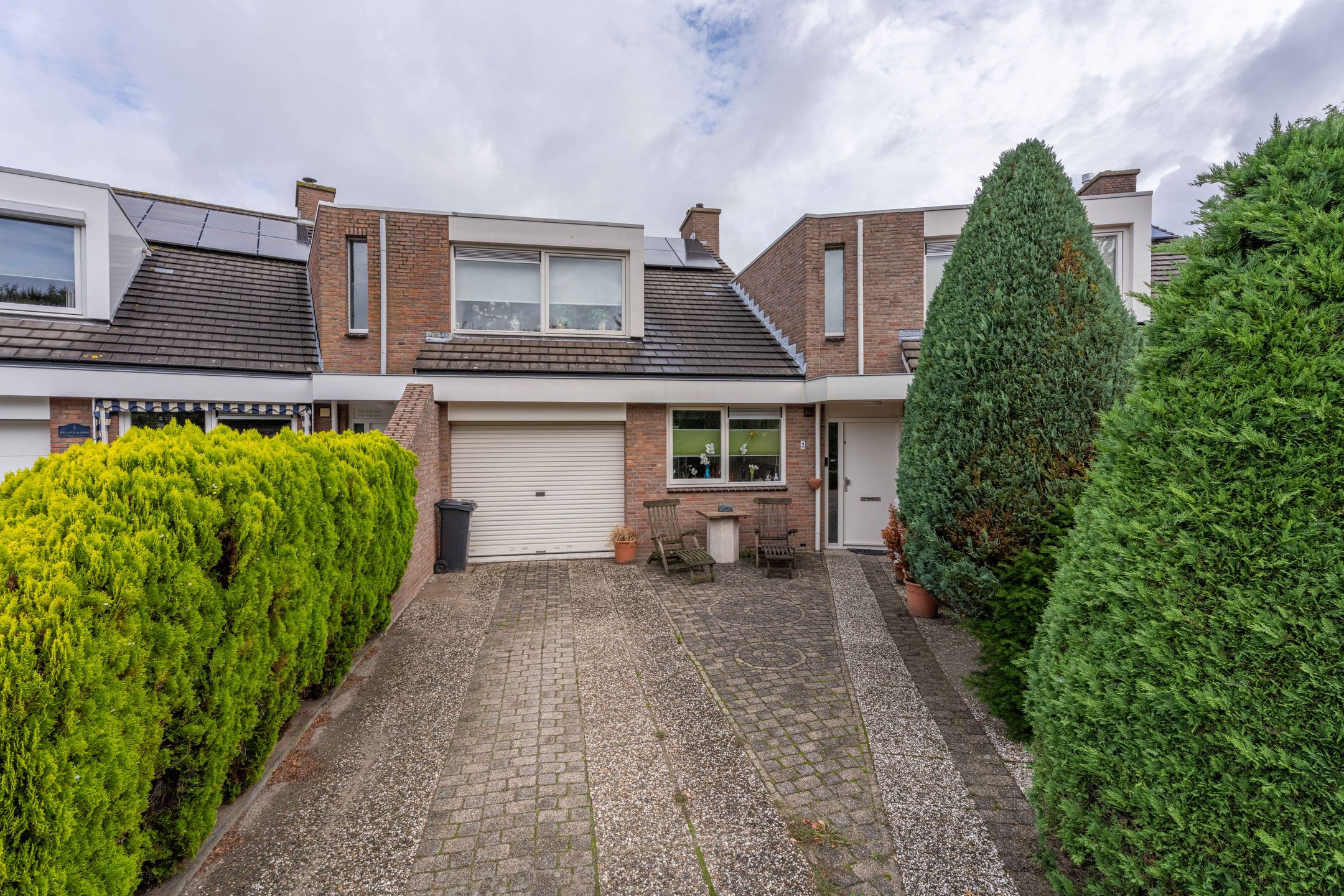 Foto van Van den Endeplein 2, Hillegom