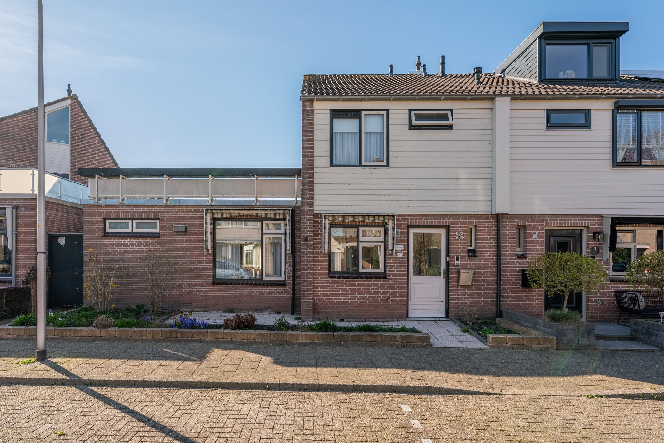 Foto van van Galenstraat 1, Rijnsburg