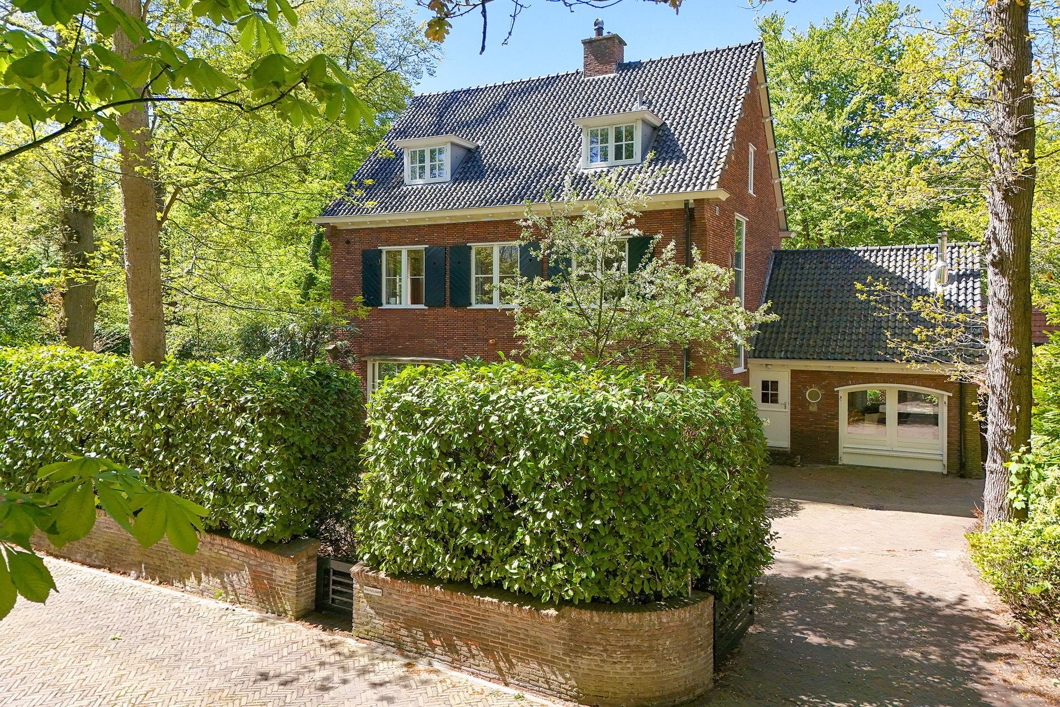 Foto van Raadhuislaan 10, Wassenaar