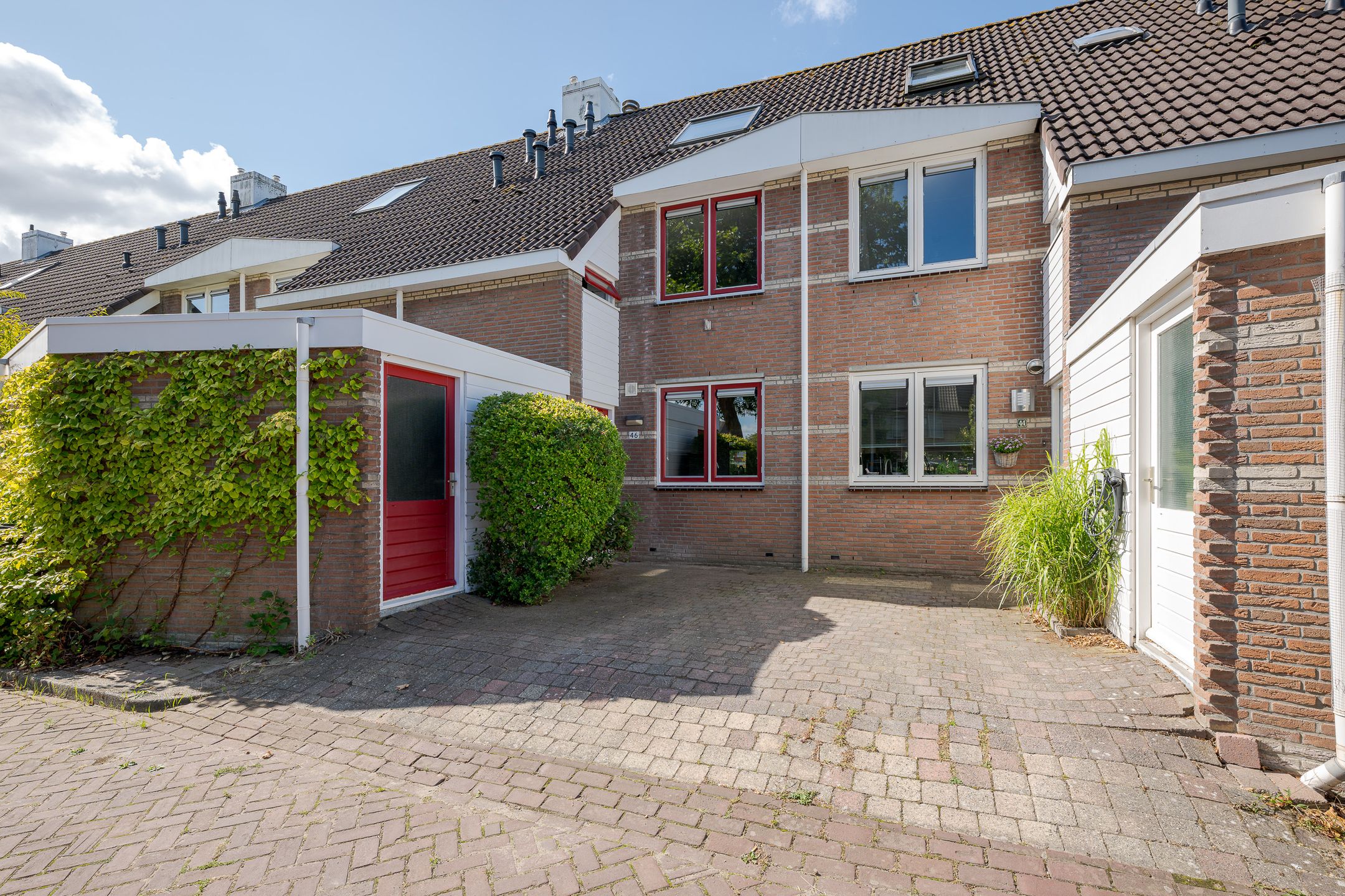 Foto van Bram Limburgstraat 46, Voorschoten