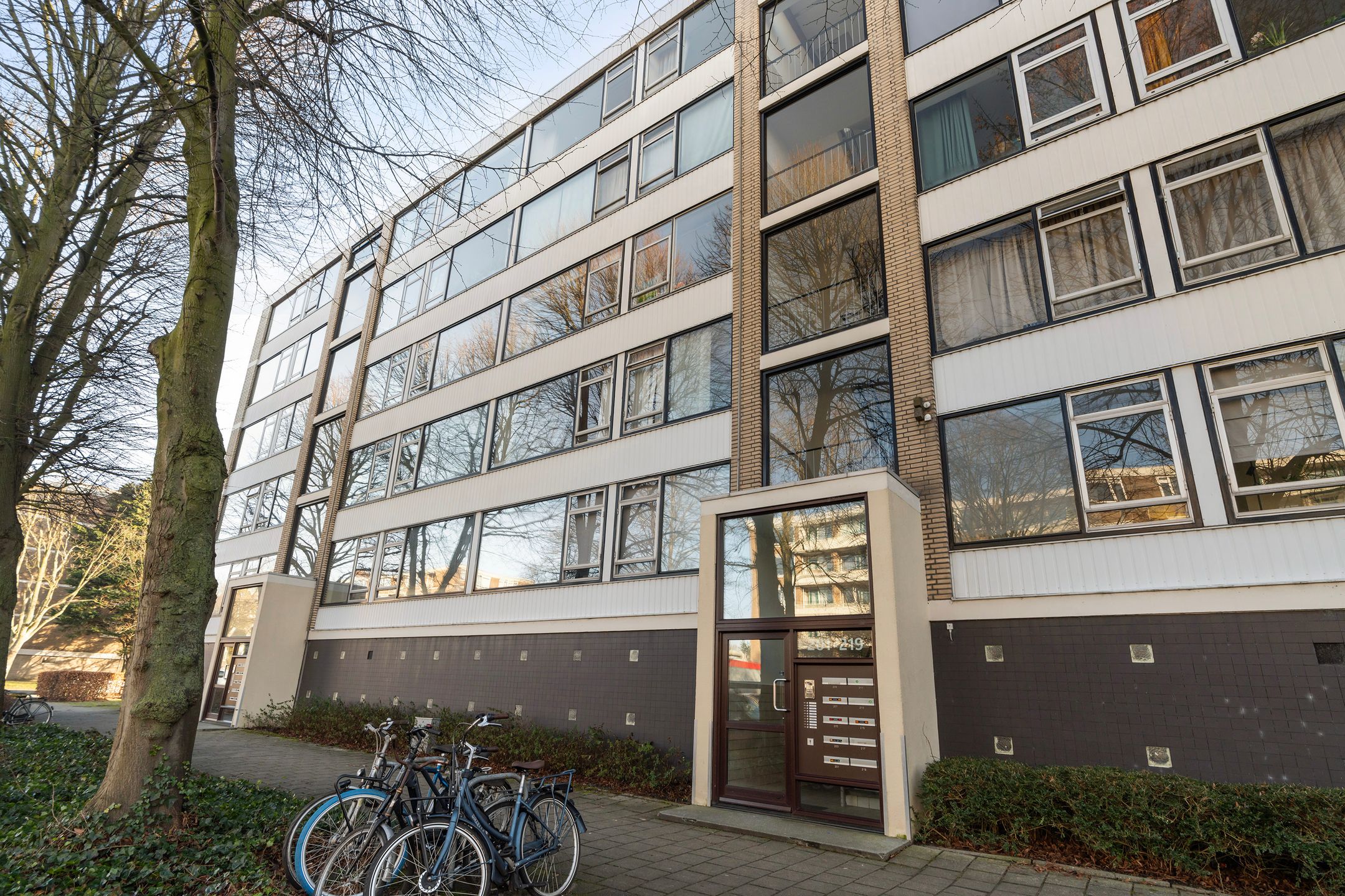 Foto van Burgemeester Caan van Necklaan 203, Leidschendam
