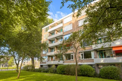 Foto van Burgemeester Caan van Necklaan 690, Leidschendam