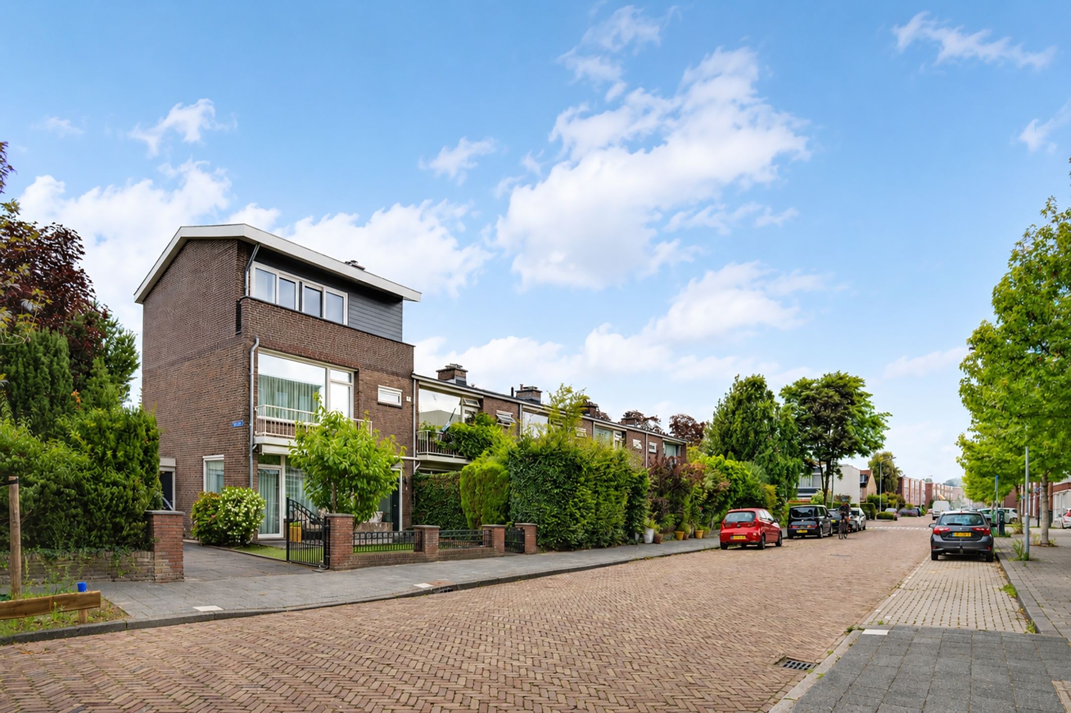Foto van Prins Bernhardlaan 1, Leidschendam