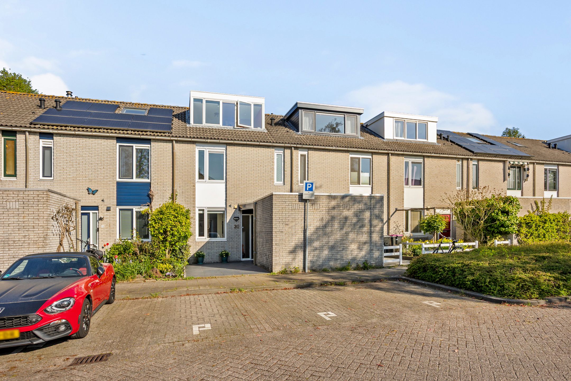Foto van Hannie Schaftstraat 30, Leidschendam