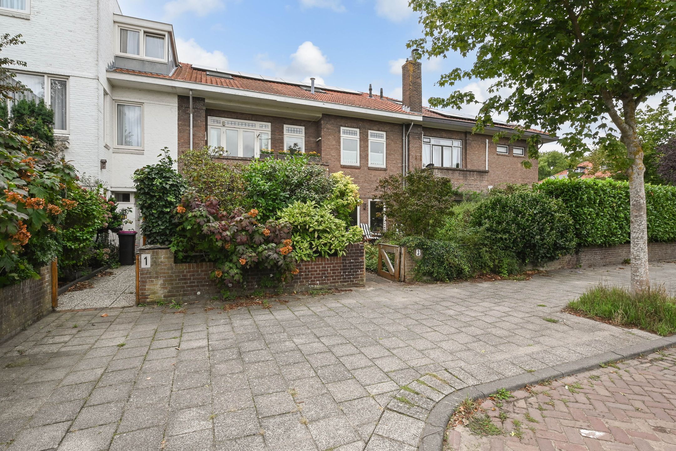 Foto van van Deventerplein 3, Voorburg