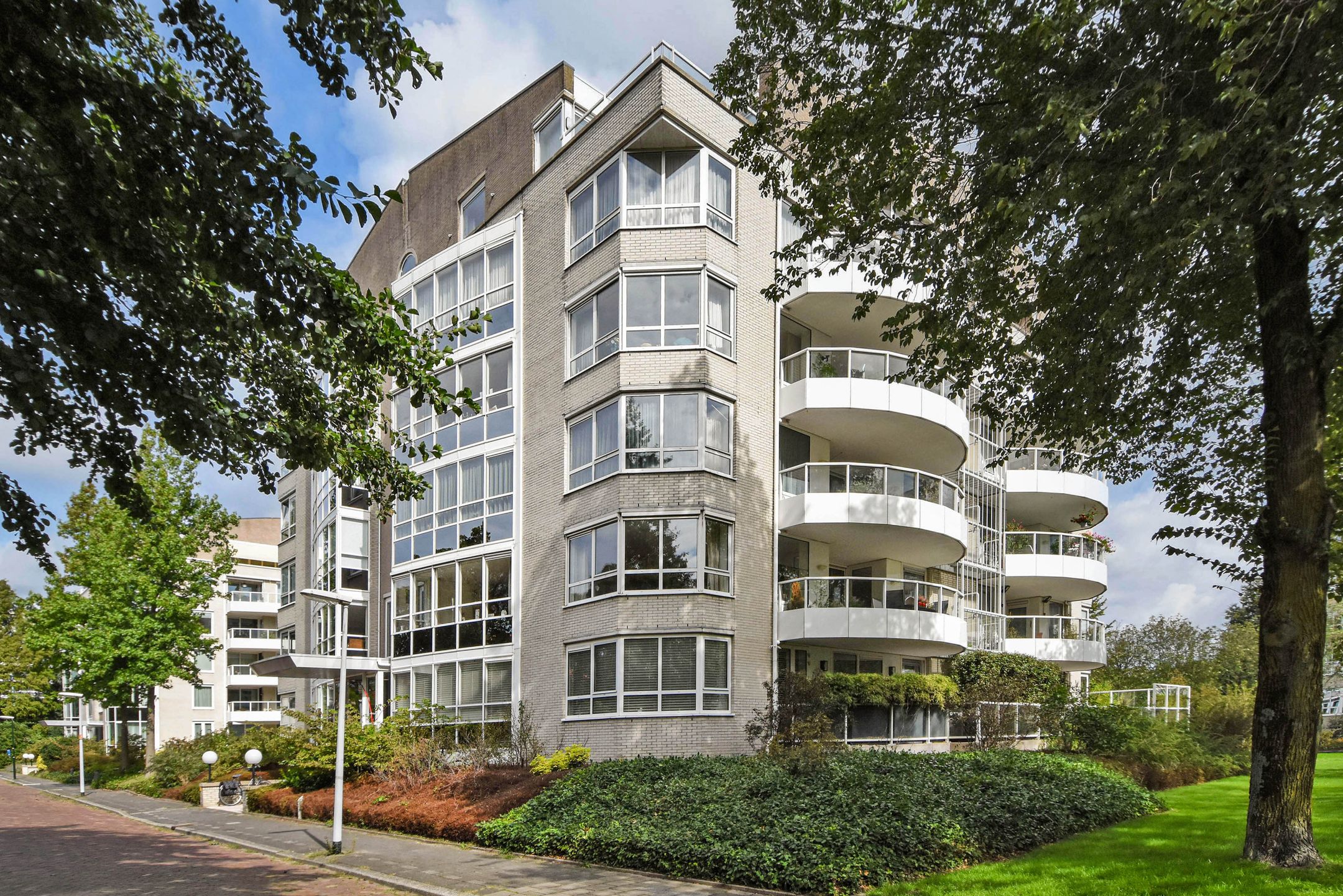 Foto van Badhuislaan 21, Voorburg