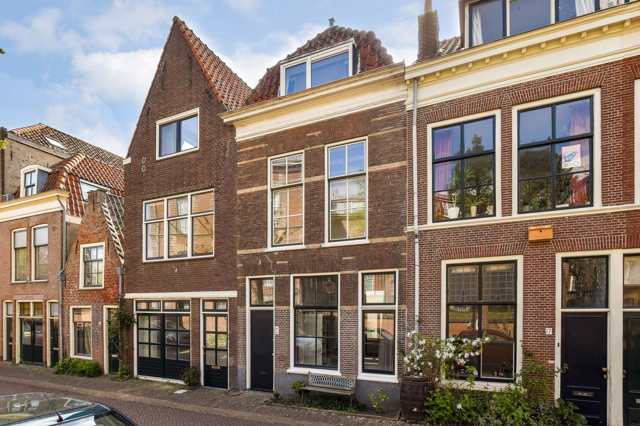 Foto van 1e Binnenvestgracht 16, Leiden