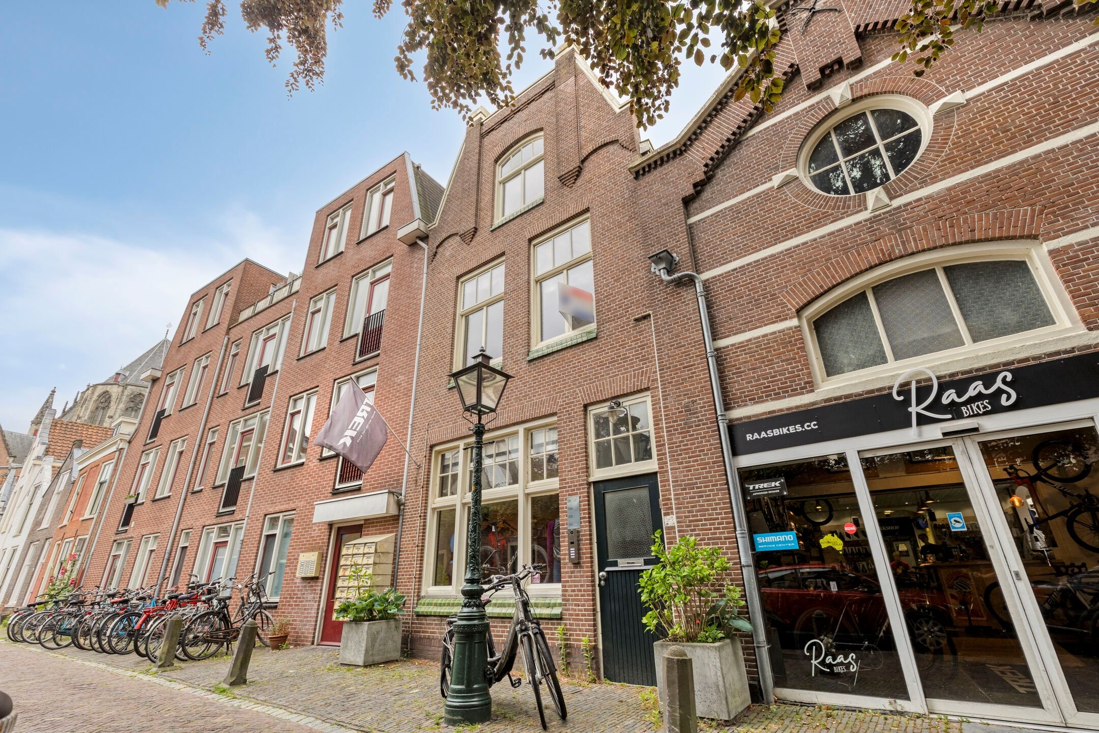 Foto van Middelweg 30B, Leiden