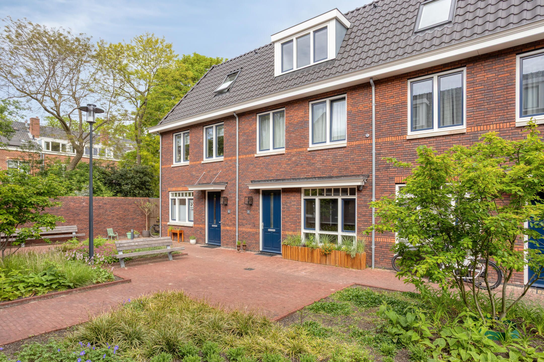 Foto van Bloemistenhof 7, Leiden