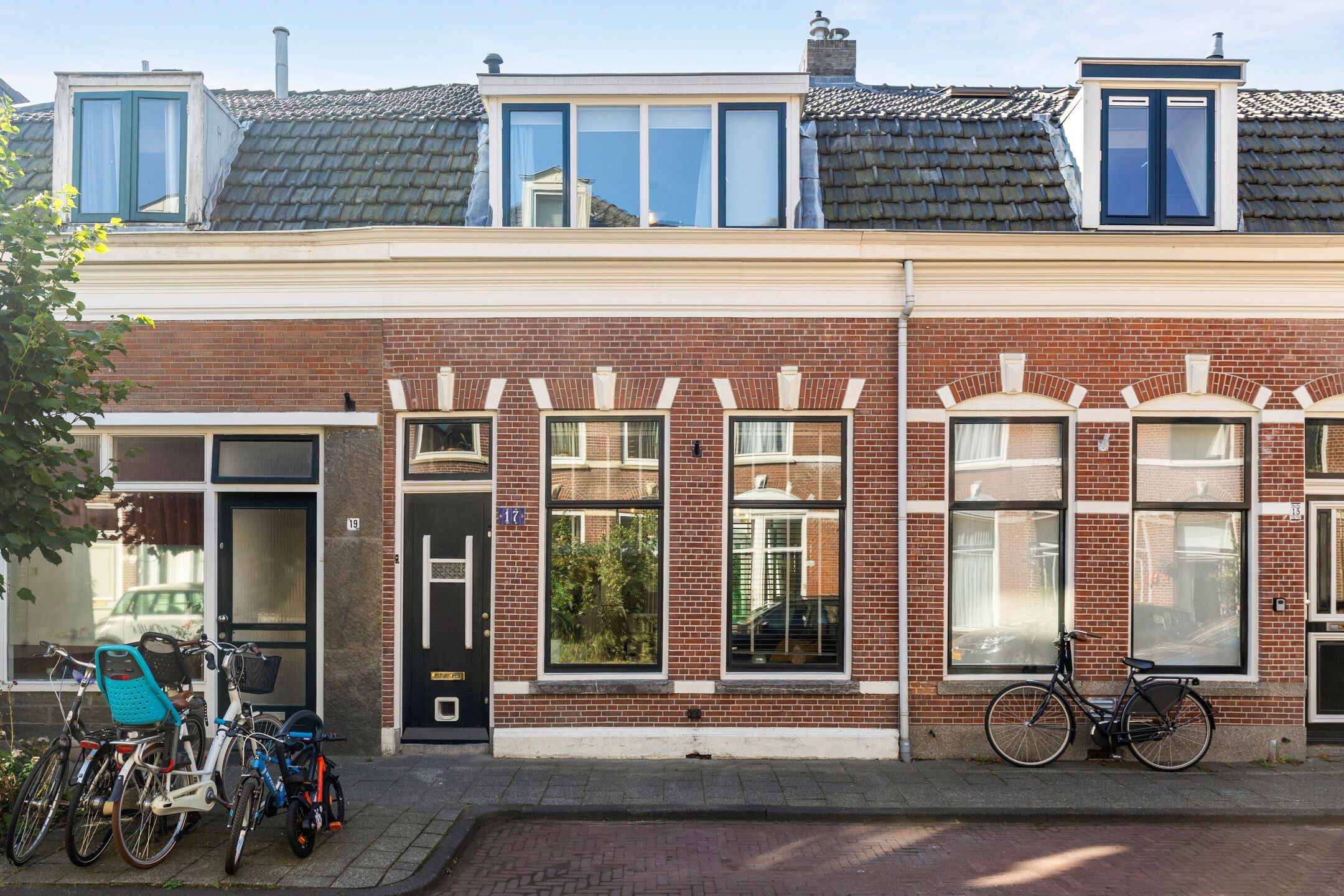 Foto van Poelgeeststraat 17, Leiden