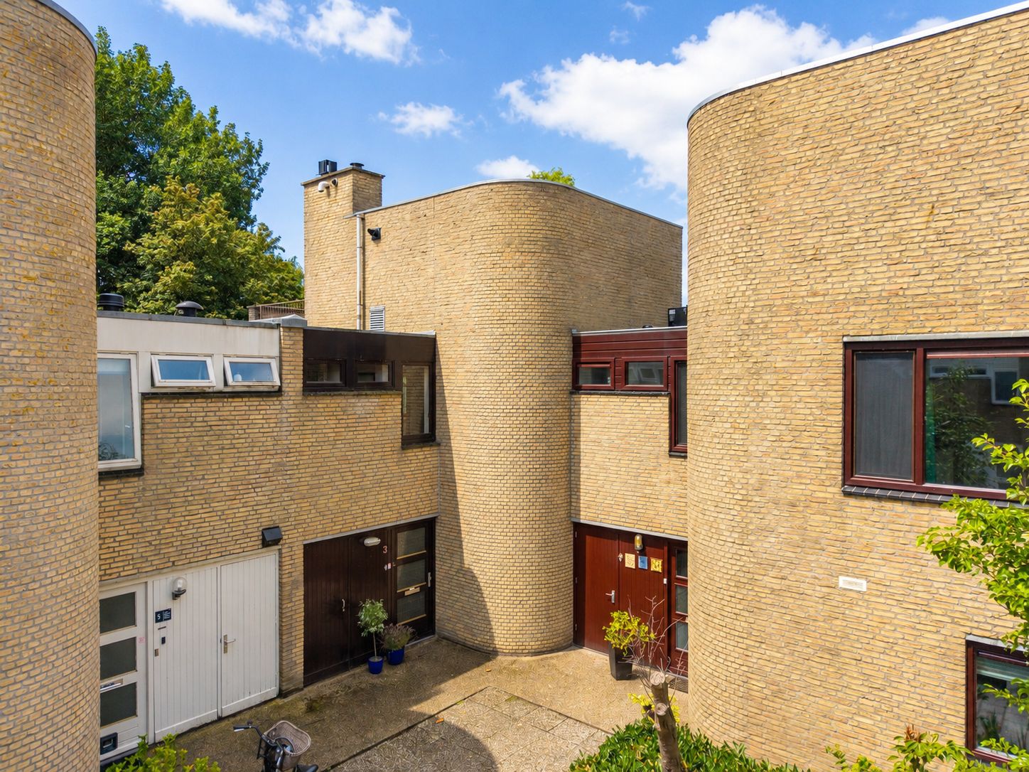 Foto van Kruisbes 3, Leiden