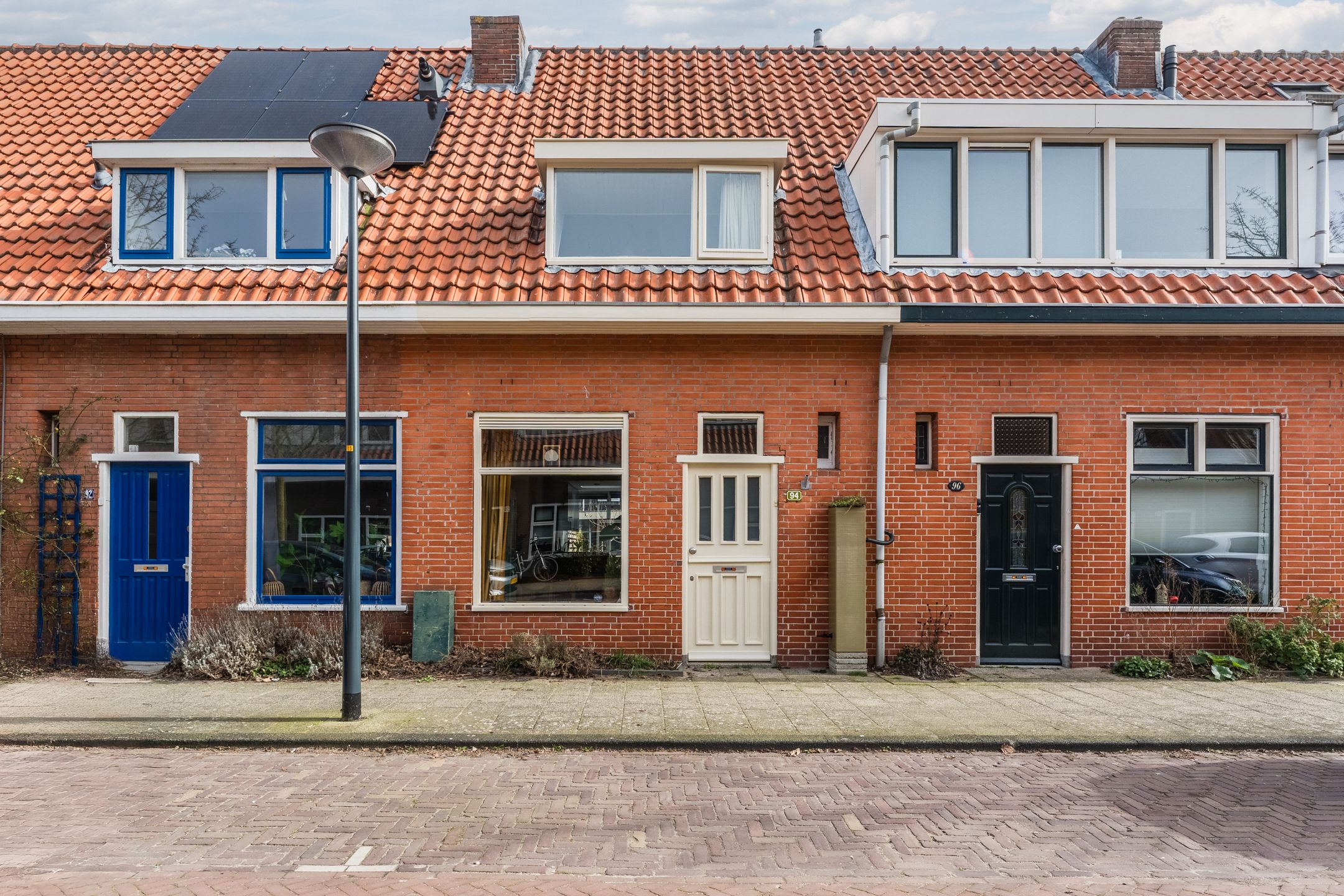 Foto van Da Costastraat 94, Leiden