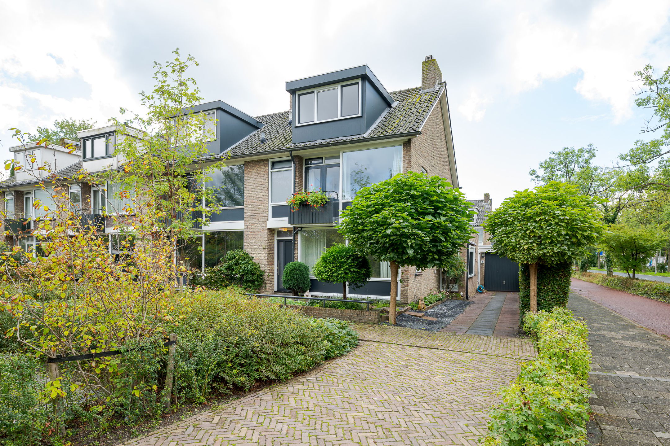 Foto van Van der Helmlaan 7, Leiden