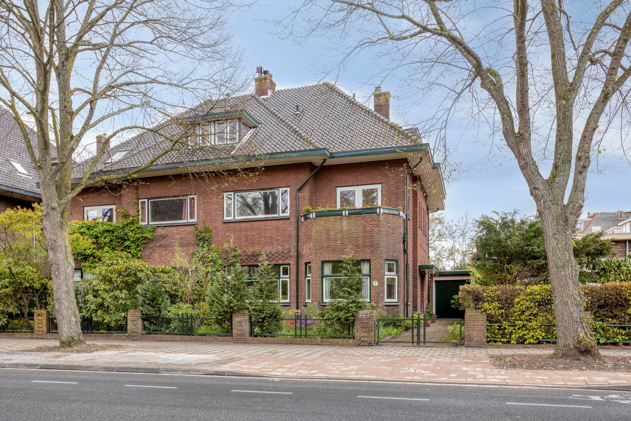 Foto van Warmonderweg 1, Leiden