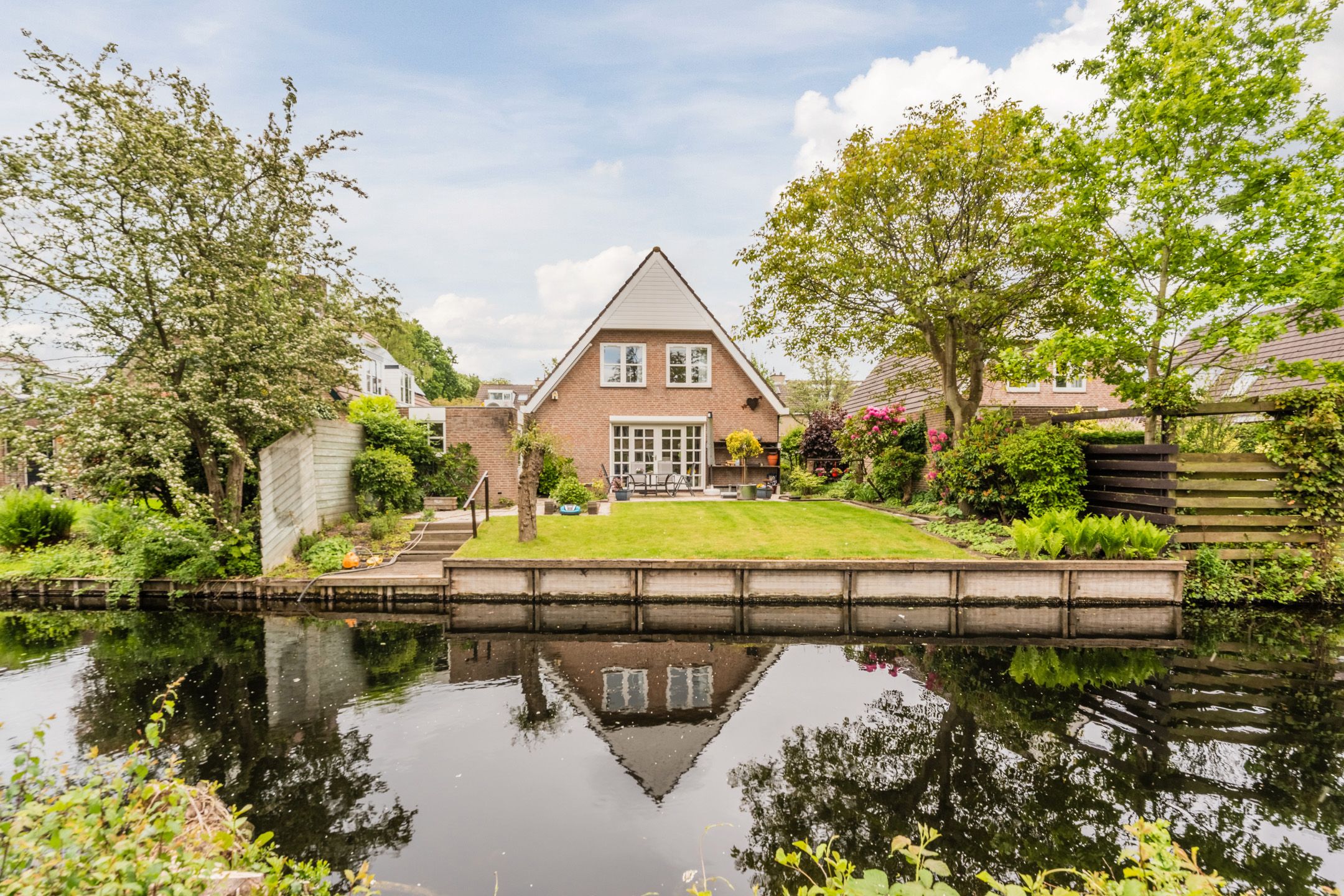 Foto van Rosa Spierlaan 25, Oegstgeest