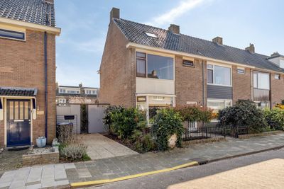 Foto van Charlotte de Bourbonstraat 18, Leiderdorp