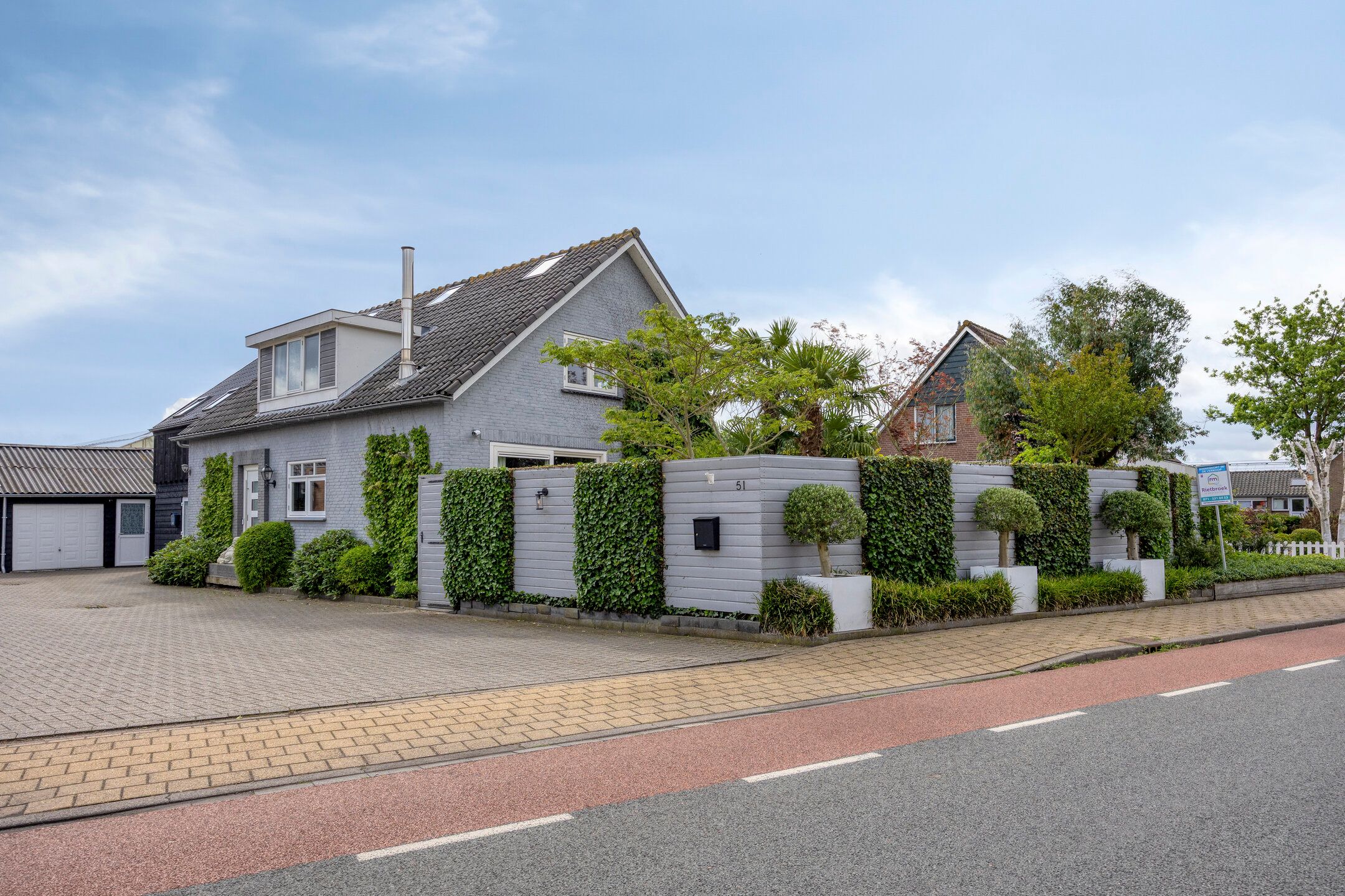 Foto van Floraweg 51, Roelofarendsveen