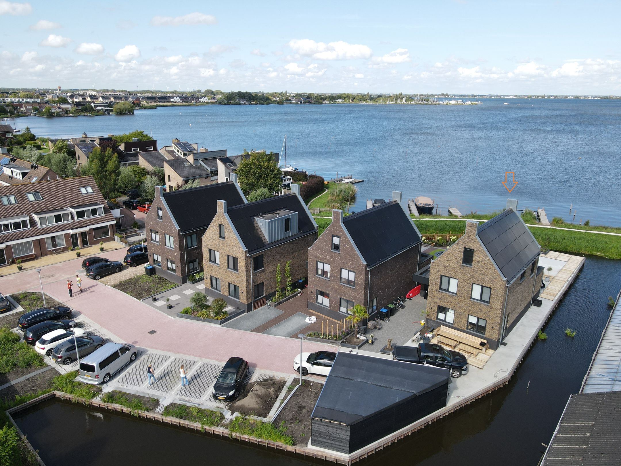Foto van Westmeerlaan 25, Roelofarendsveen
