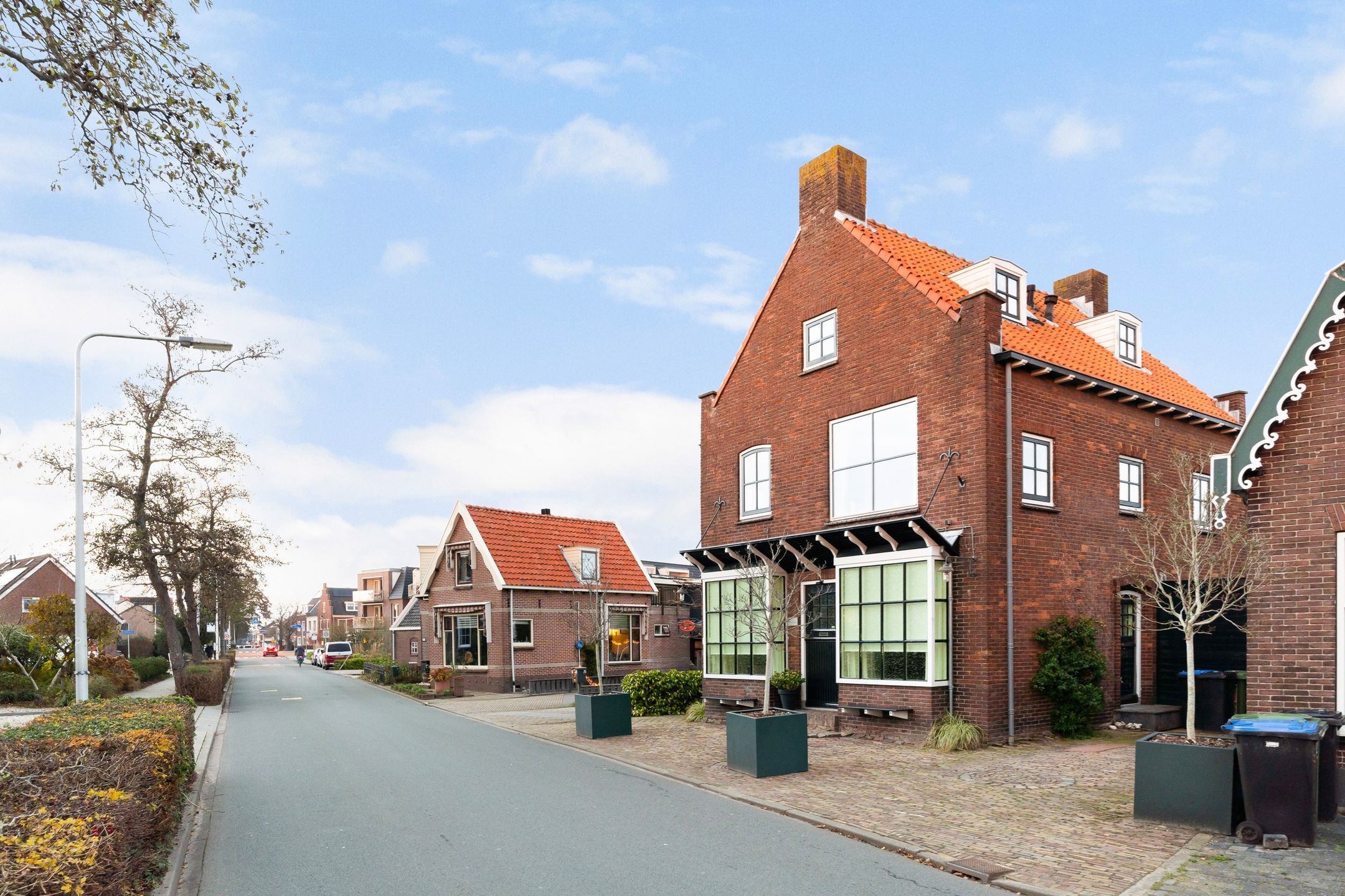 Foto van Noordeinde 77a, Roelofarendsveen
