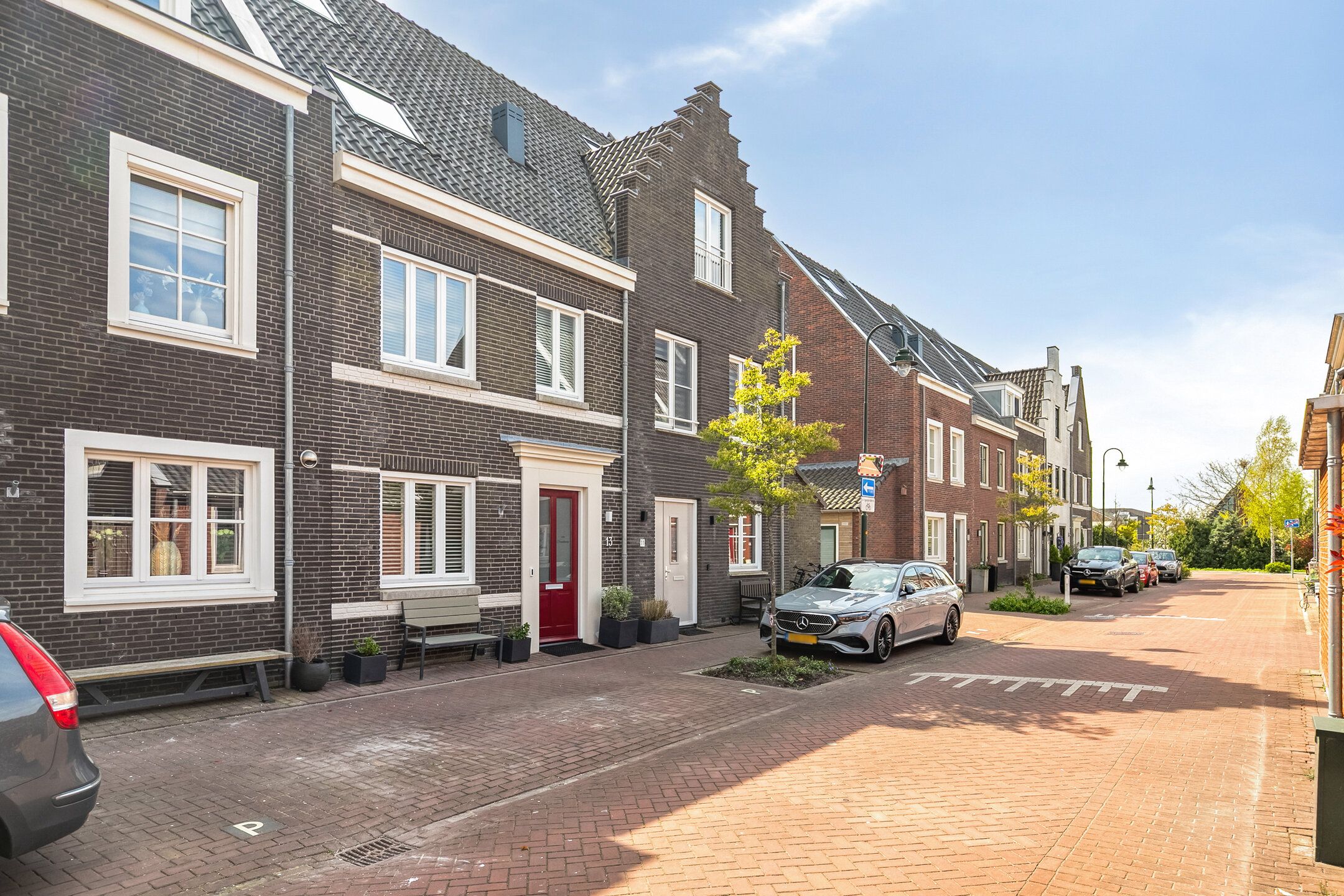 Foto van Zuidoever 13, Roelofarendsveen