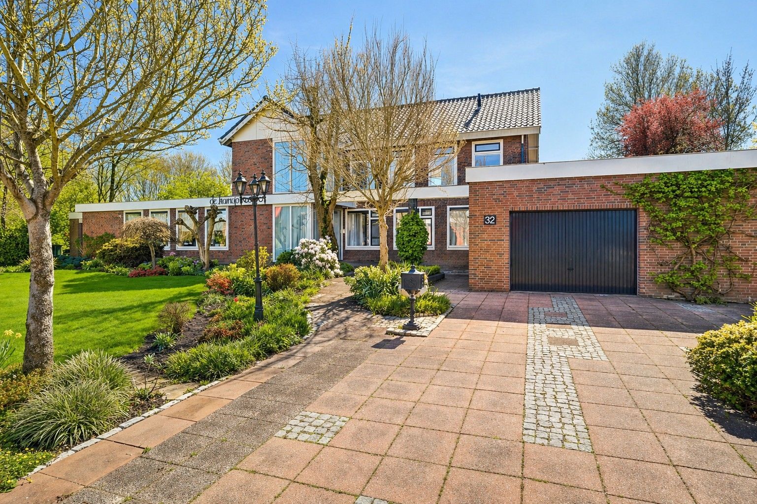 Foto van Dijkstraat 32, Roelofarendsveen