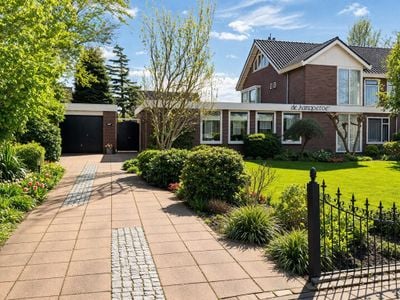 Foto van Dijkstraat 32A, Roelofarendsveen