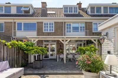 Foto van Bernhardstraat 4, Zoeterwoude