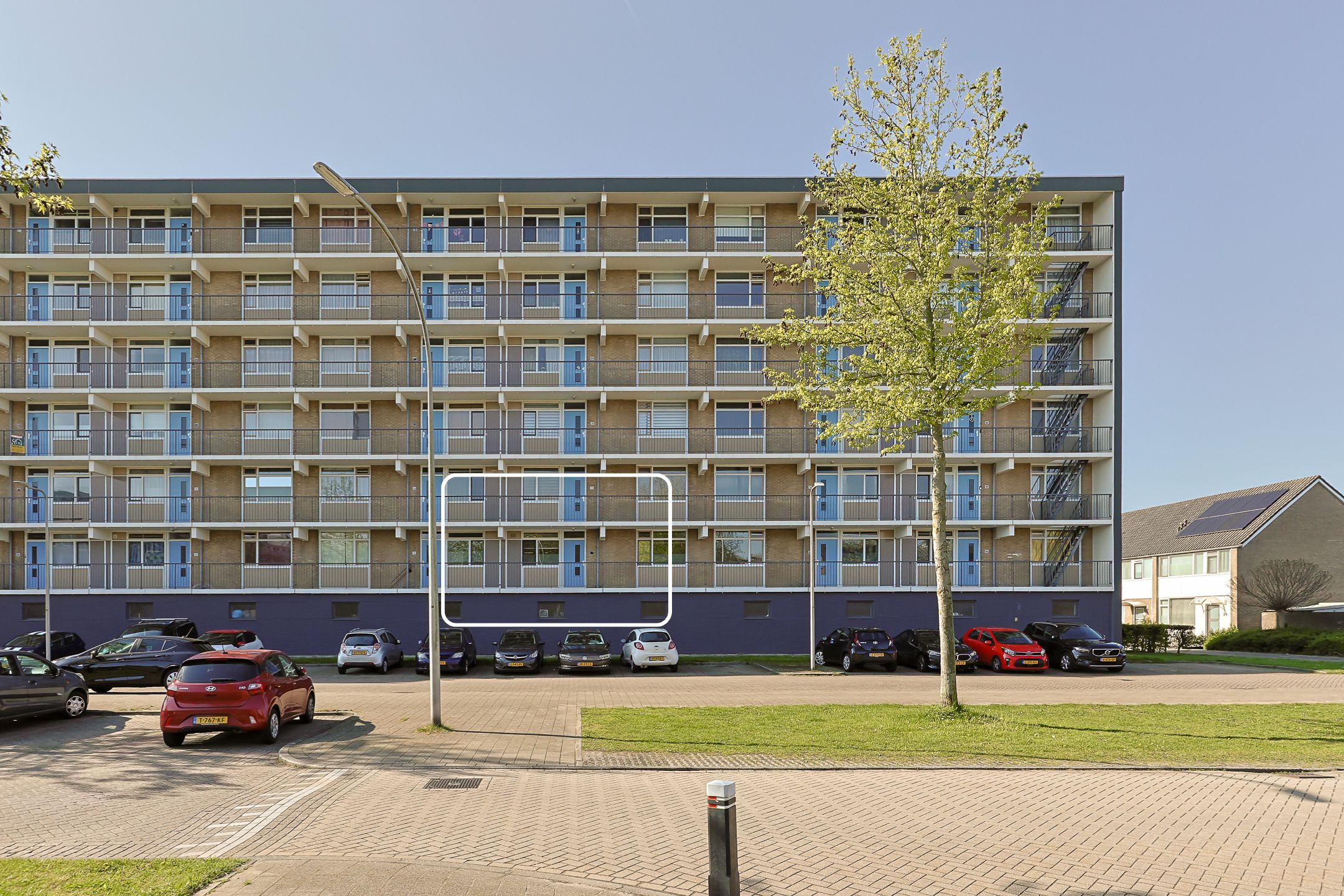 Foto van Plutostraat 48, Alphen aan den Rijn