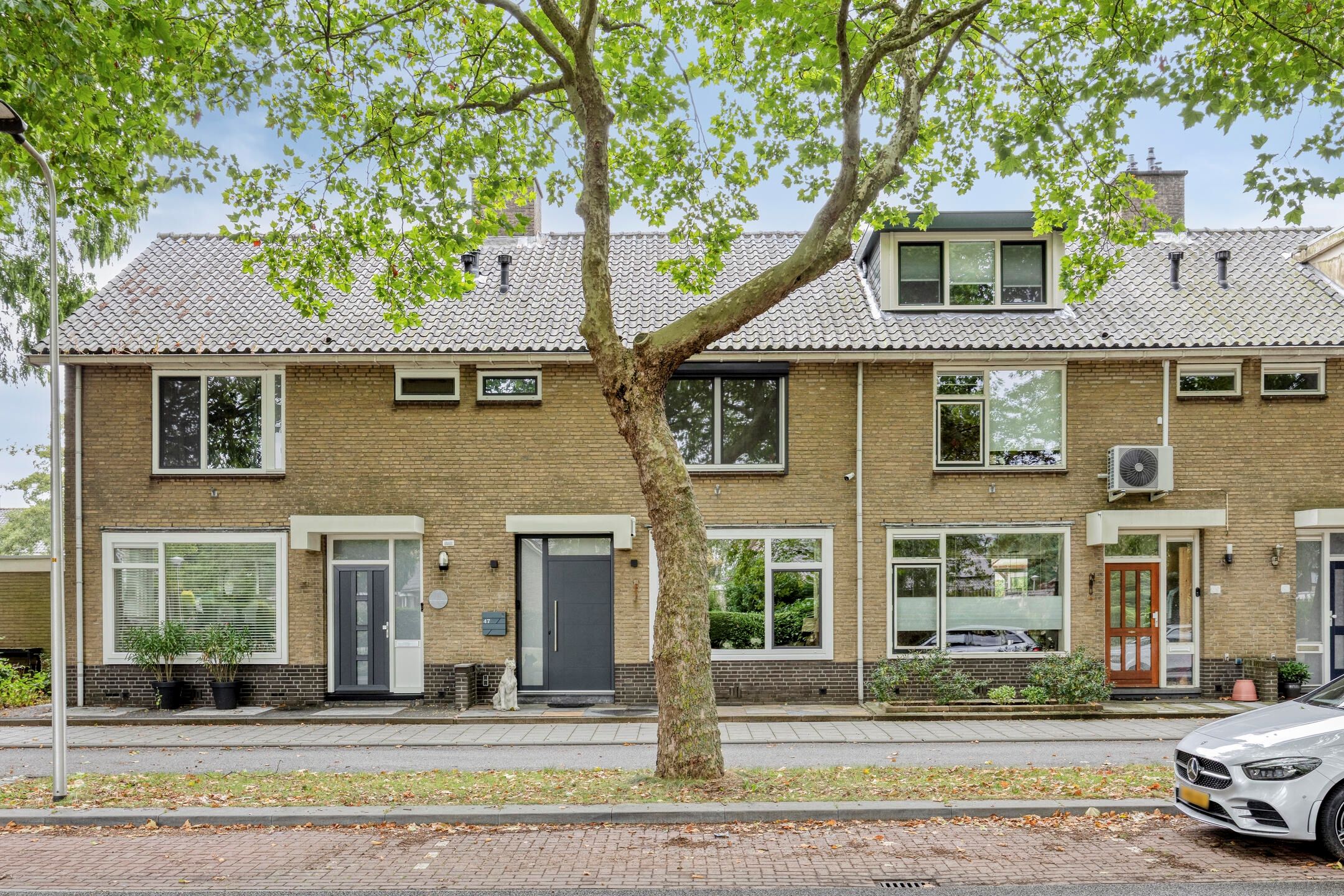 Foto van Veldbloemweg 47, Alphen aan den Rijn