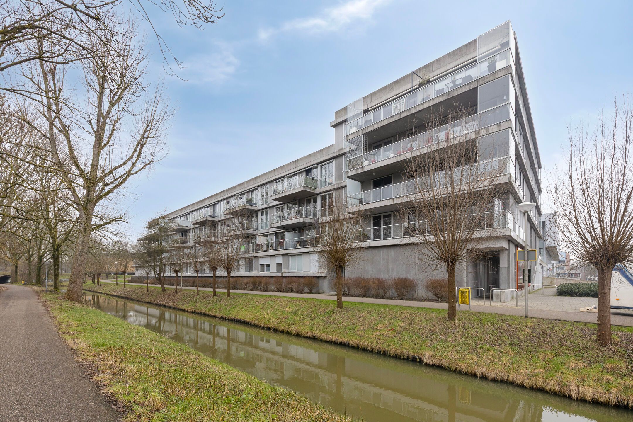Foto van Cantharel 30, Alphen aan den Rijn