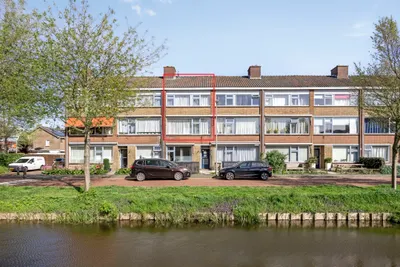 Foto van Jan Pieterszoon Coenlaan 12, Alphen aan den Rijn
